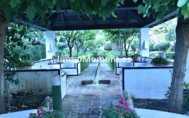 Wiederverkauf - Wohnung - Marbella - Elviria