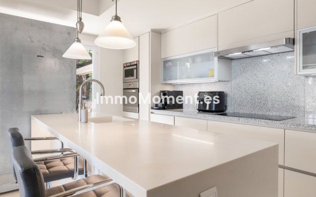 Bestaande woning - Vrijstaande villa - Manilva