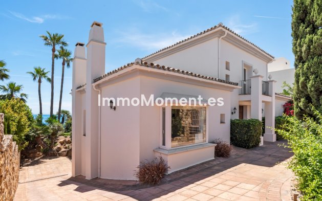 Bestaande woning - Vrijstaande villa - Manilva