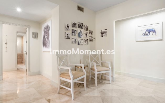 Bestaande woning - Vrijstaande villa - Manilva