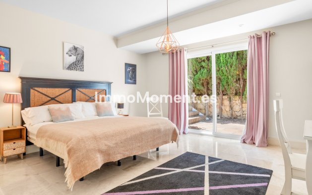 Bestaande woning - Vrijstaande villa - Manilva