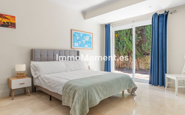 Bestaande woning - Vrijstaande villa - Manilva