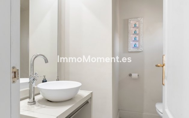 Bestaande woning - Vrijstaande villa - Manilva