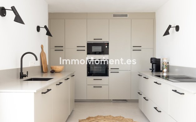 Wiederverkauf - Wohnung - Marbella - Nueva Andalucía
