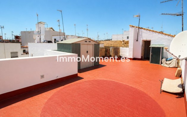 Resale - Apartment - Estepona - Estepona Centro