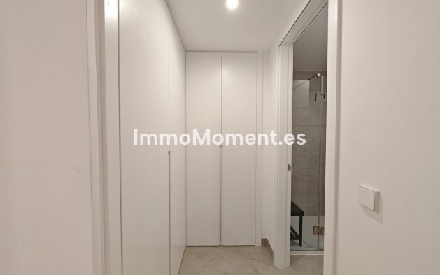 Resale - Apartment - Estepona - Cancelada
