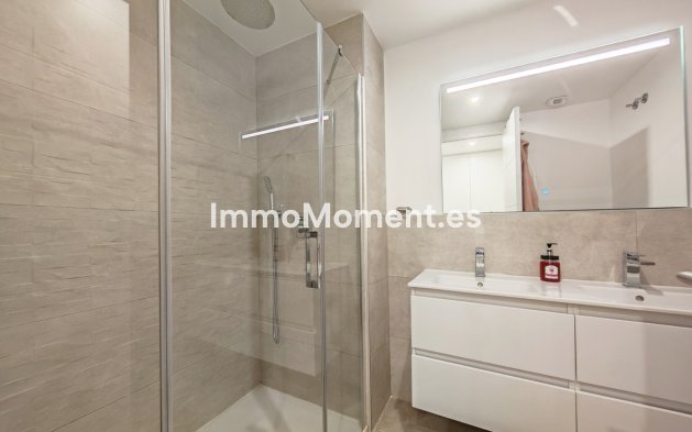 Resale - Apartment - Estepona - Cancelada