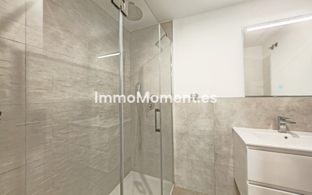 Resale - Apartment - Estepona - Cancelada