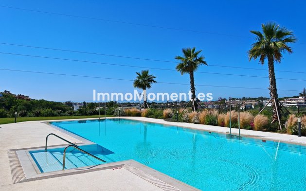 Resale - Apartment - Estepona - Cancelada