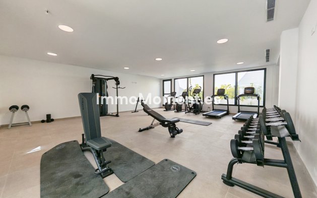 Resale - Apartment - Estepona - Cancelada