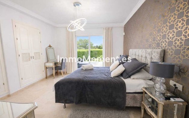 Resale - Apartment - Marbella - Artola
