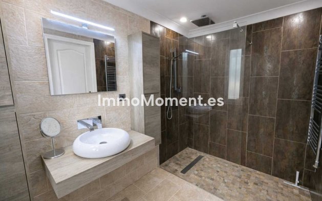 Resale - Apartment - Marbella - Artola