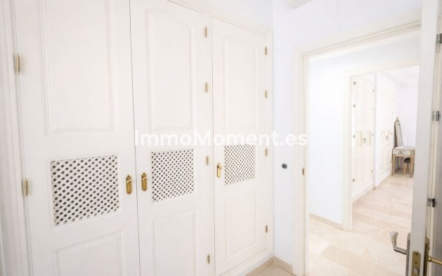 Resale - Apartment - Marbella - Artola