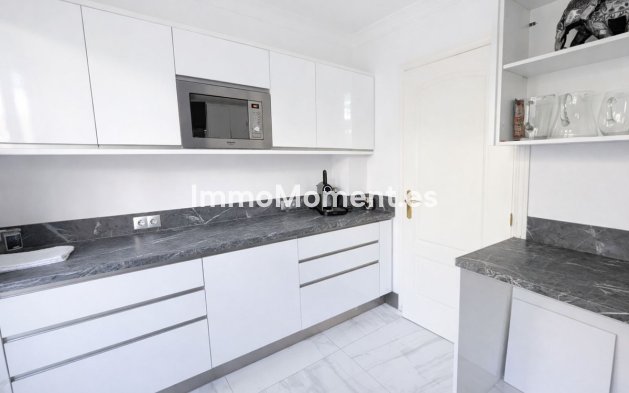Resale - Apartment - Marbella - Artola