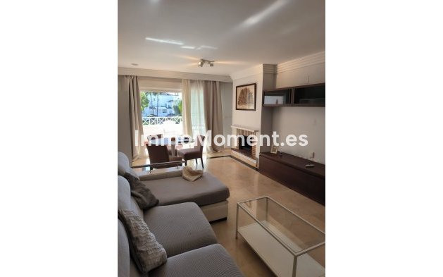Resale - Apartment - Marbella - Río Real