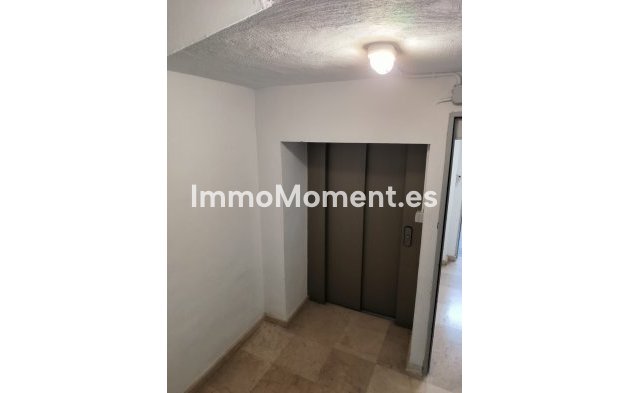 Resale - Apartment - Marbella - Río Real