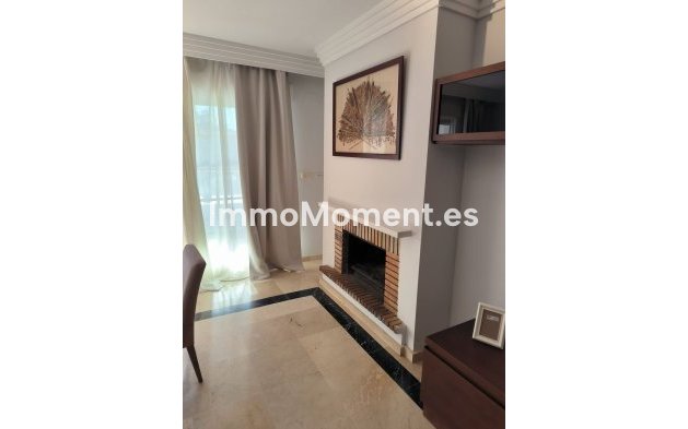 Resale - Apartment - Marbella - Río Real