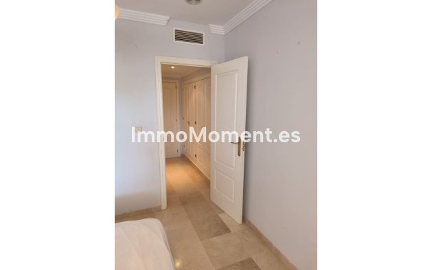Resale - Apartment - Marbella - Río Real