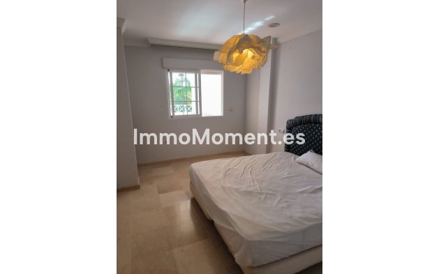 Resale - Apartment - Marbella - Río Real
