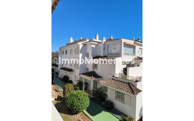 Resale - Apartment - Marbella - Río Real