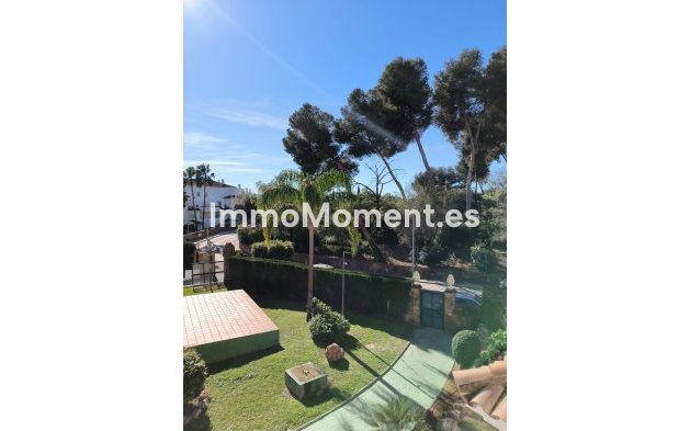 Resale - Apartment - Marbella - Río Real
