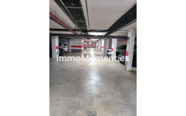 Resale - Apartment - Marbella - Río Real