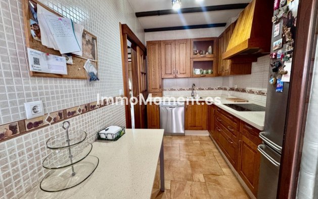 Wiederverkauf - Freistehende Villa - Benalmadena - Benalmadena Pueblo
