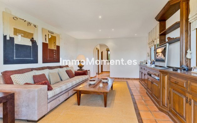 Reventa - Casa de campo - Interior  - Coín