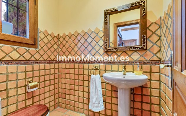 Reventa - Casa de campo - Interior  - Coín