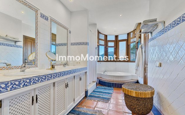 Reventa - Casa de campo - Interior  - Coín
