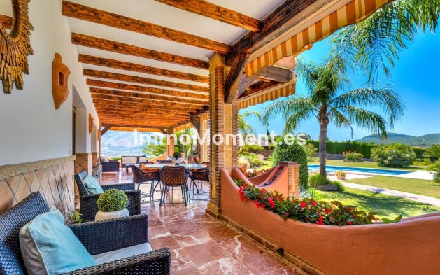 Reventa - Casa de campo - Interior  - Coín