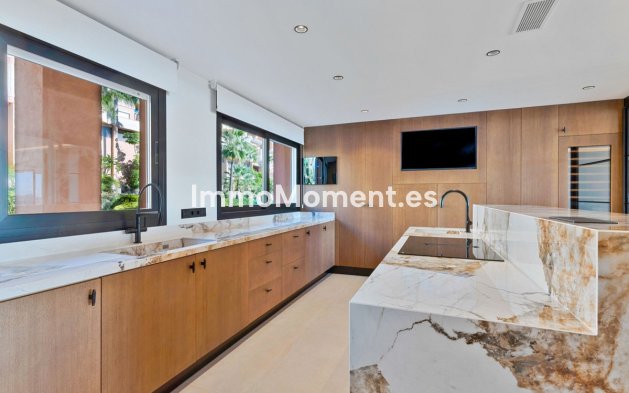 Revente - Appartement - Marbella - Nueva Andalucía