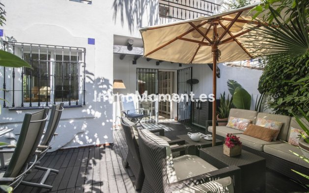 Wiederverkauf - Freistehende Villa - Marbella - Nueva Andalucía
