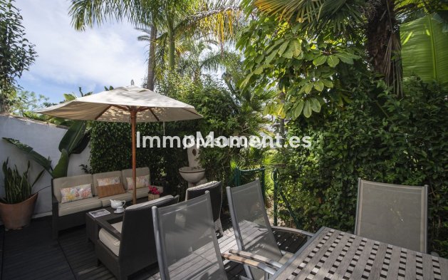 Wiederverkauf - Freistehende Villa - Marbella - Nueva Andalucía