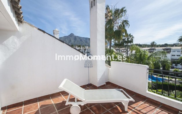 Wiederverkauf - Freistehende Villa - Marbella - Nueva Andalucía