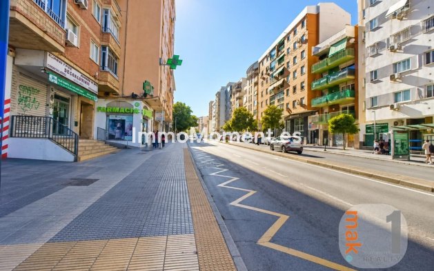 Revente - Appartement - Málaga - Haza Cuevas