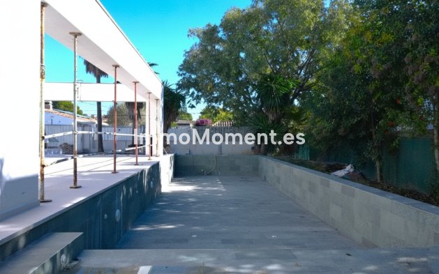 Wiederverkauf - Freistehende Villa - Marbella - Guadalmina Baja
