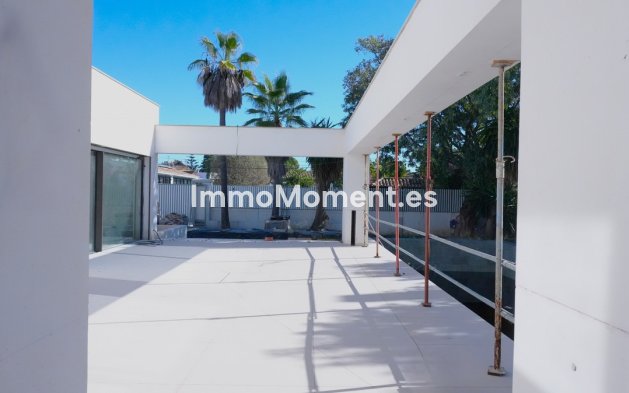 Wiederverkauf - Freistehende Villa - Marbella - Guadalmina Baja