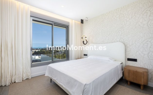 Resale - Townhouse - Estepona - Estepona Centro