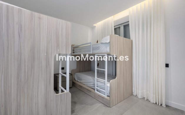 Resale - Townhouse - Estepona - Estepona Centro
