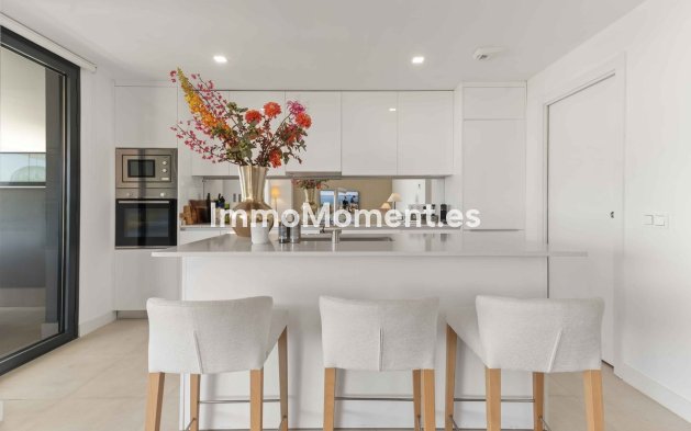 Revente - Appartement - Estepona  - Estepona Centro