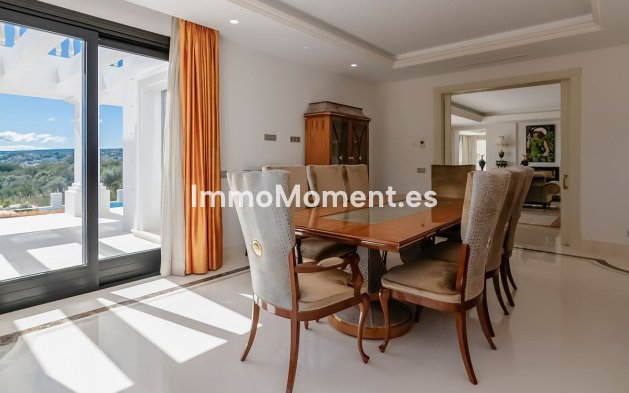 Resale - Detached villa - Sotogrande