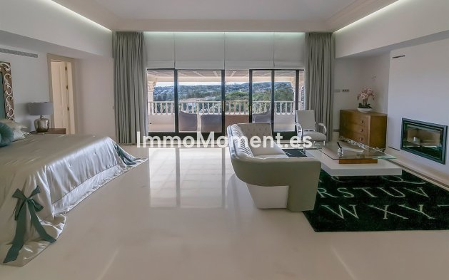 Resale - Detached villa - Sotogrande