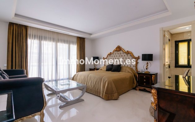 Resale - Detached villa - Sotogrande