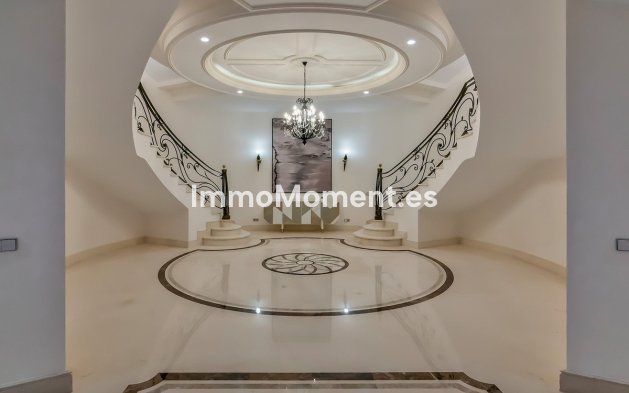 Resale - Detached villa - Sotogrande