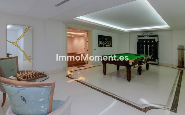Resale - Detached villa - Sotogrande