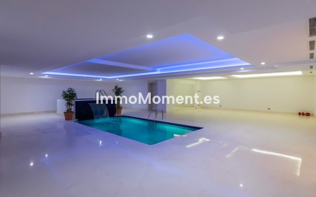 Resale - Detached villa - Sotogrande
