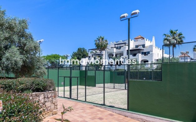 Resale - Apartment - Sotogrande