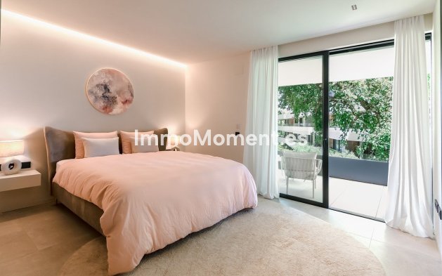 Resale - Apartment - Sotogrande