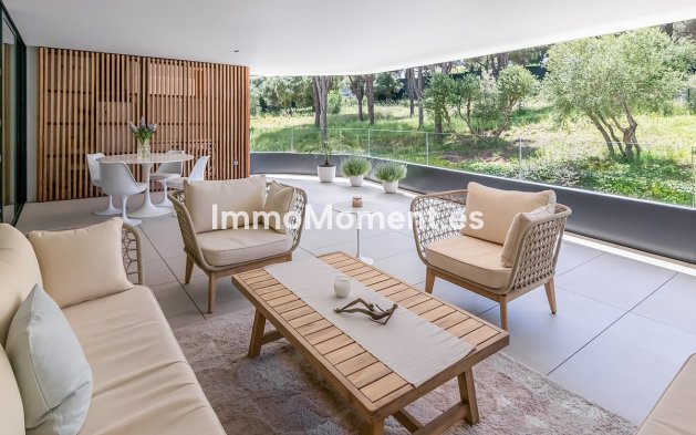 Resale - Apartment - Sotogrande